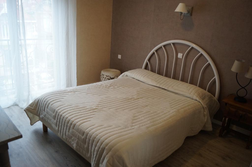 Le Novel Hotel Аркашон Стая снимка