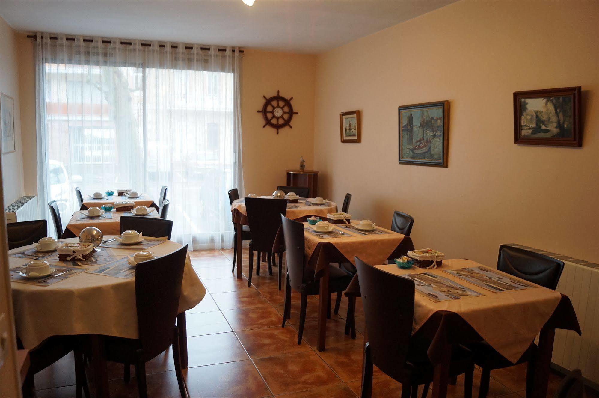 Le Novel Hotel Аркашон Екстериор снимка